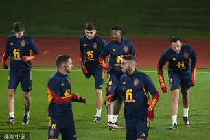 官方登录入口-离谱！巴特勒在西班牙队比赛中出色防守巴特勒连续十五场比赛得分超过突破纪录，NBA常规赛清晨热度飙升的简单介绍