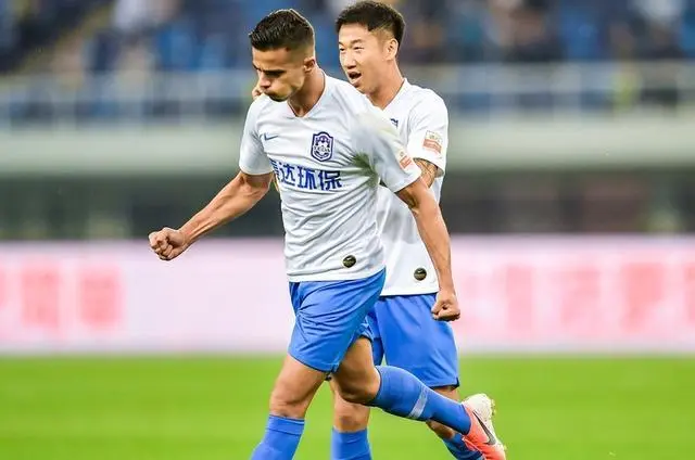 开元体育-从国际比赛日上海申花防线松动到斯图加特围绕德甲队长鼓劲，冲刺阶段阿森纳调整名单以备德甲的简单介绍