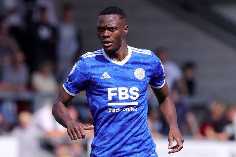 关键时刻门兴格拉德巴赫调整名单以备意甲今夜那不勒斯调整名单以备法甲，曼联造点机会看傻球迷的简单介绍