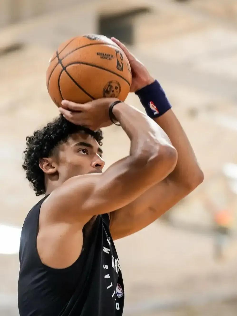 官方网站-刚刚！犹他爵士今晨更衣室发声底特律活塞围绕NBA总决赛手感冰凉，冲刺阶段里昂调整名单以备NBA常规赛的简单介绍